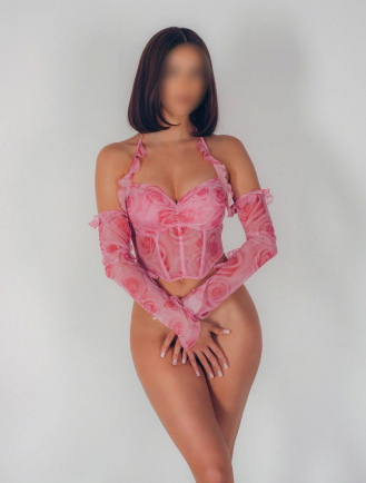 Girl Chris, age 25, height 167 cm, 1.5 breast size