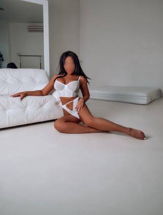 Массажистка Эрика, возраст 32, рост 170 см, 3.5 размер