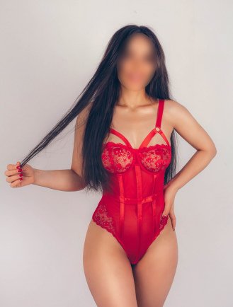Girl Camilla, age 30, height 160 cm, 2 breast size