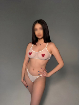 Girl Karolina, age 20, height 165 cm, 2 breast size